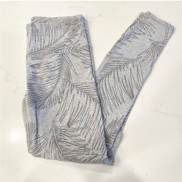 Athleta Pants - Athleta Tropic Palm Print Cotton Be Present Leggings Gray Women's S